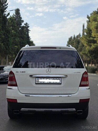 Mercedes GL 550-3