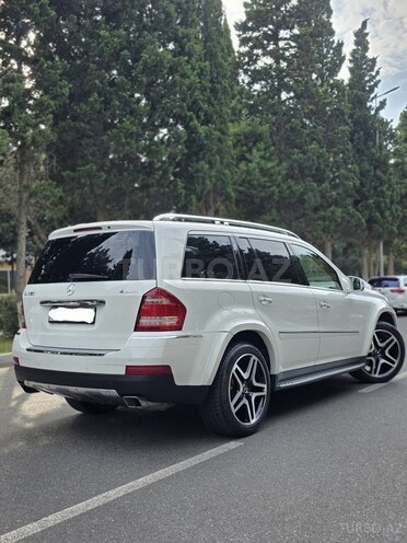 Mercedes GL 550-4