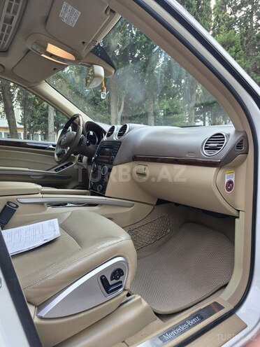 Mercedes GL 550-10