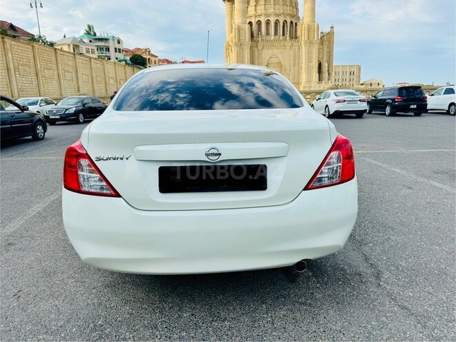 Nissan Sunny-4