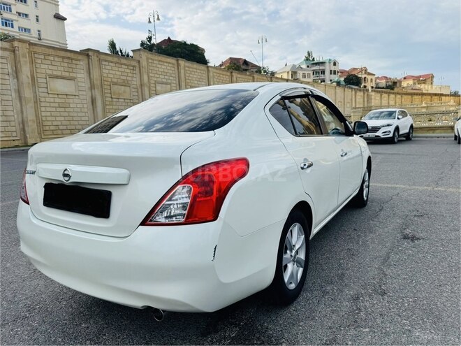 Nissan Sunny-6