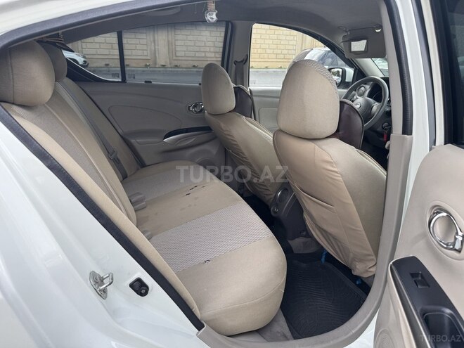 Nissan Sunny-12