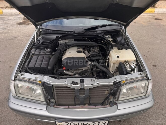 Mercedes C 200 2000, 210,000 km - 2.0 l - Ağcabədi