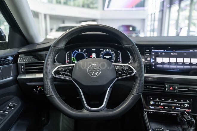 Volkswagen Passat 2022, 11,670 km - 1.5 l - Bakı