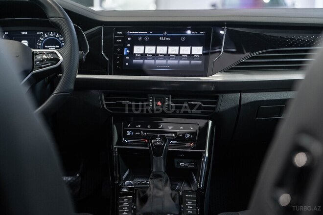 Volkswagen Passat 2022, 11,670 km - 1.5 l - Bakı