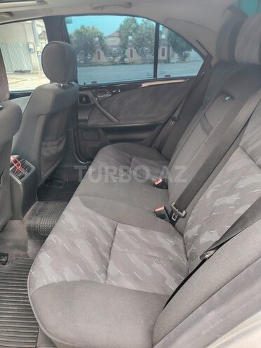 Mercedes E 270 2001, 365,000 km - 2.7 l - Lənkəran