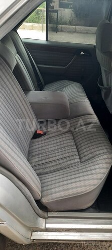 Mercedes E 200 1991, 326,000 km - 2.0 l - Bakı
