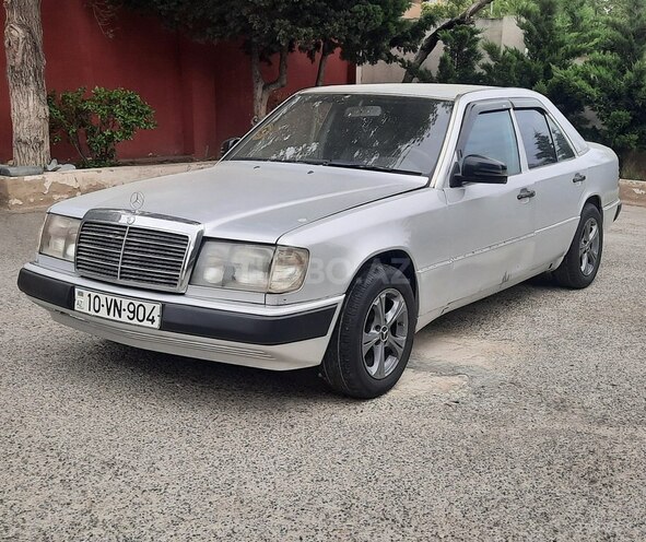 Mercedes E 200 1991, 326,000 km - 2.0 l - Bakı
