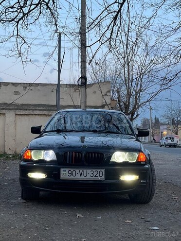 BMW 320 2000, 440,000 km - 2.0 л - Yevlax