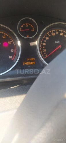 Opel Astra 2009, 240,000 km - 1.4 l - Şəmkir