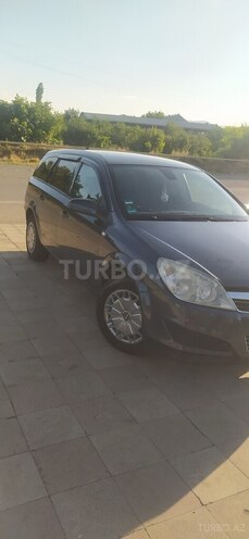 Opel Astra 2009, 240,000 km - 1.4 l - Şəmkir