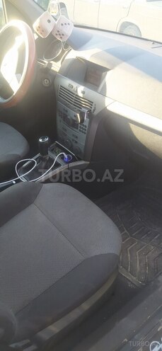 Opel Astra 2009, 240,000 km - 1.4 l - Şəmkir