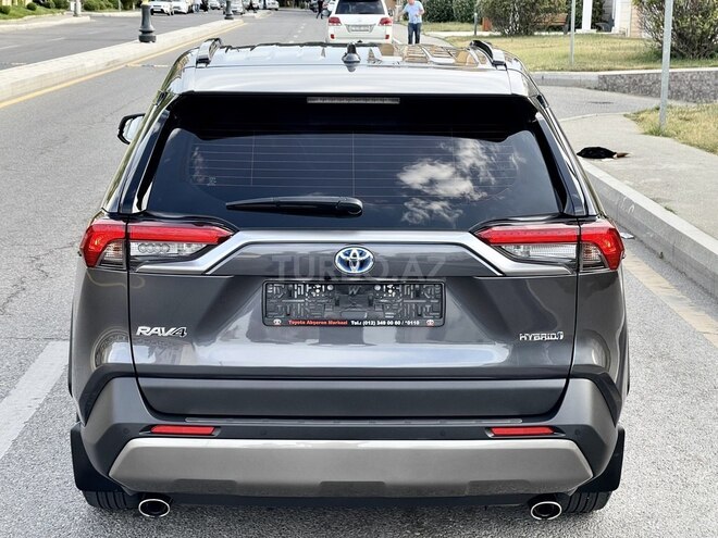 Toyota RAV4-5