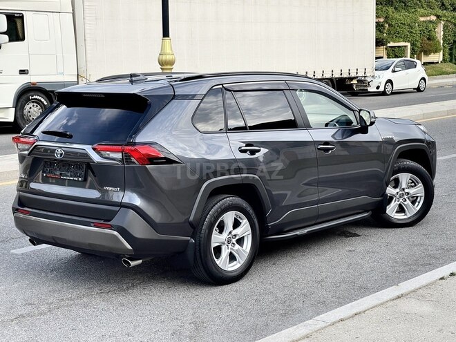Toyota RAV4-3