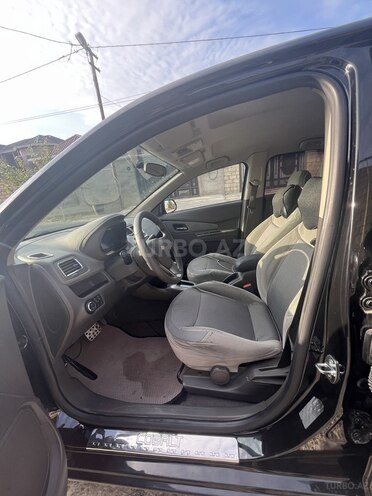 Chevrolet Cobalt-10