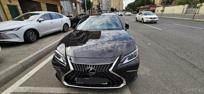 Lexus ES 300h 2023, 29,700 km - 2.5 l - Bakı