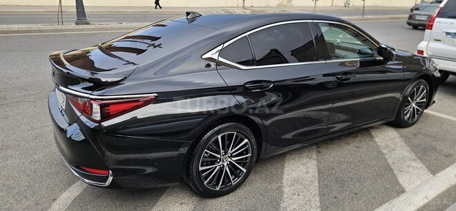 Lexus ES 300h 2023, 29,700 km - 2.5 l - Bakı