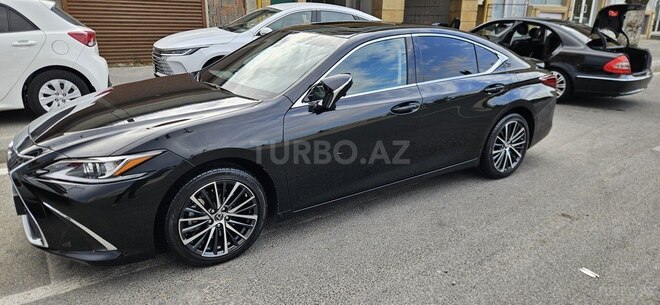 Lexus ES 300h 2023, 29,700 km - 2.5 l - Bakı