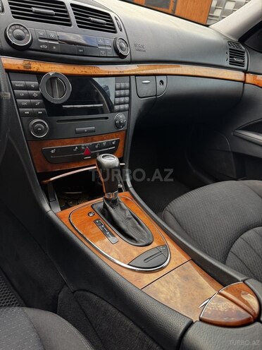 Mercedes E 200-9