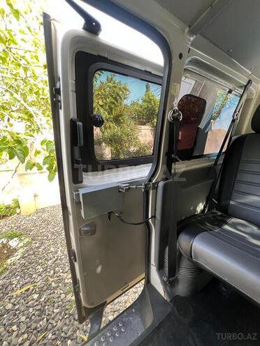 Volkswagen Transporter 2009, 500,000 km - 2.0 l - Bakı