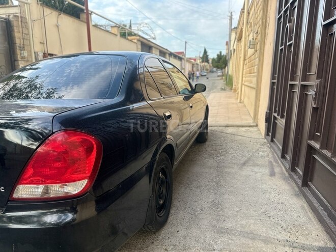 Nissan Sunny 2010, 360,000 km - 1.3 l - Bakı