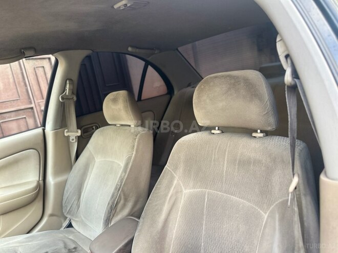 Nissan Sunny 2010, 360,000 km - 1.3 l - Bakı