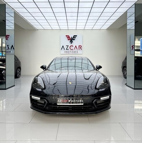 Porsche Panamera 4 E-Hybrid-1