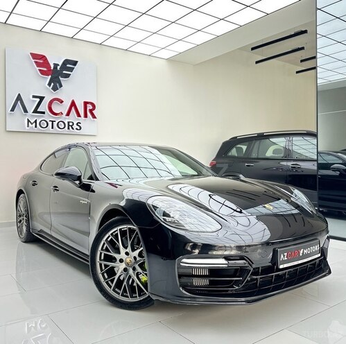 Porsche Panamera 4 E-Hybrid-4
