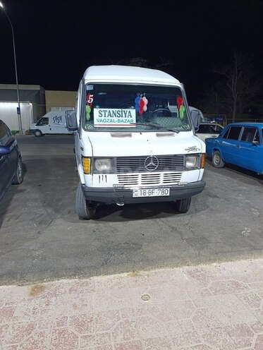 Mercedes 208 D 1991, 120,035 km - 2.5 л - Salyan