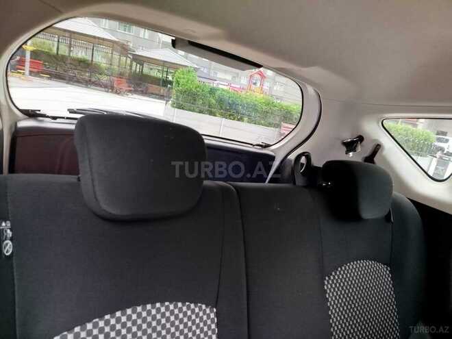 Nissan Note-6