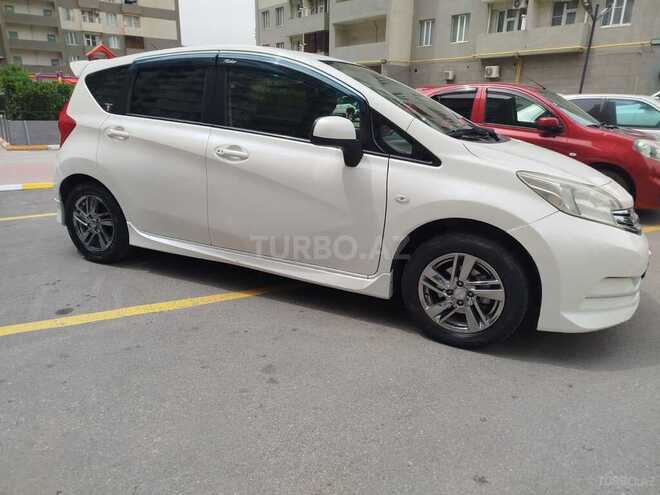 Nissan Note-2