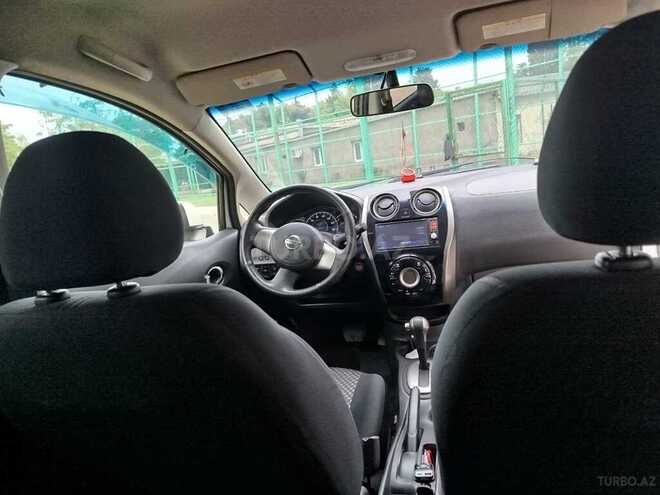 Nissan Note-5