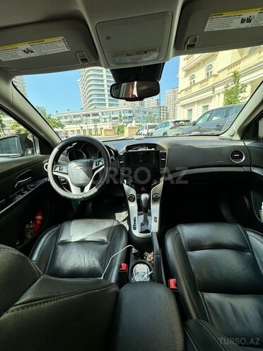 Chevrolet Cruze-8