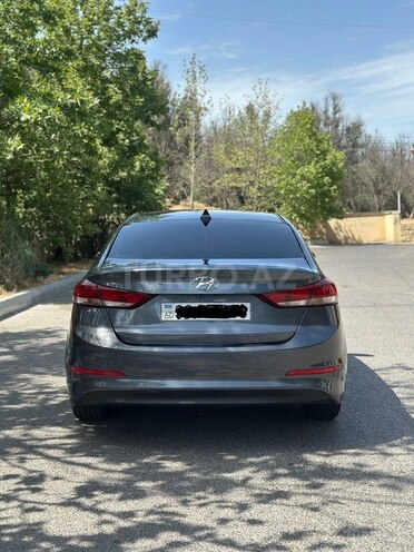 Hyundai Elantra 2015, 170,000 km - 1.6 л - Bakı