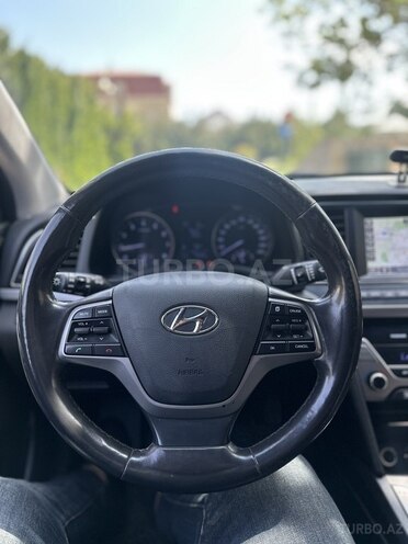 Hyundai Elantra 2015, 170,000 km - 1.6 л - Bakı