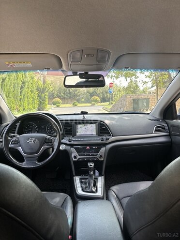 Hyundai Elantra 2015, 170,000 km - 1.6 л - Bakı