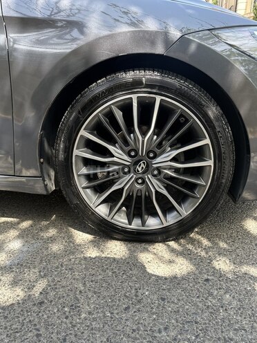 Hyundai Elantra 2015, 170,000 km - 1.6 л - Bakı