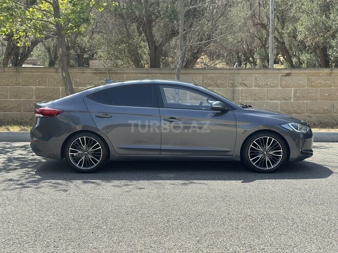 Hyundai Elantra 2015, 170,000 km - 1.6 л - Bakı