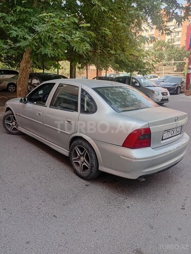 Opel Vectra-6