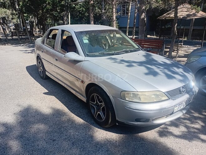 Opel Vectra-10