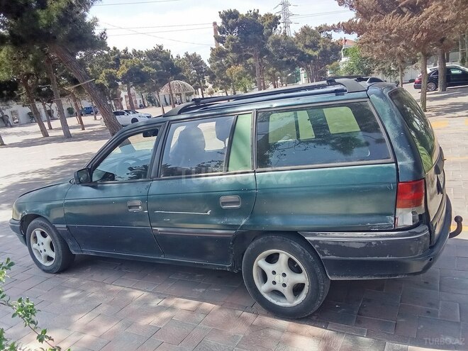 Opel Astra 1994, 365,231 km - 1.8 l - Bakı