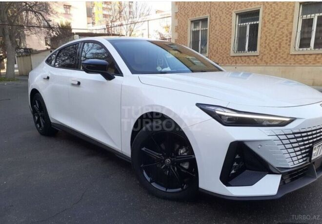 Changan Uni-V 2023, 82,000 km - 1.5 л - Mingəçevir