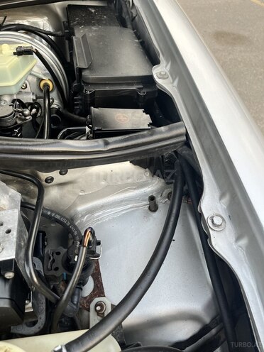 Mercedes E 280 1999, 300,000 km - 2.8 l - Bakı
