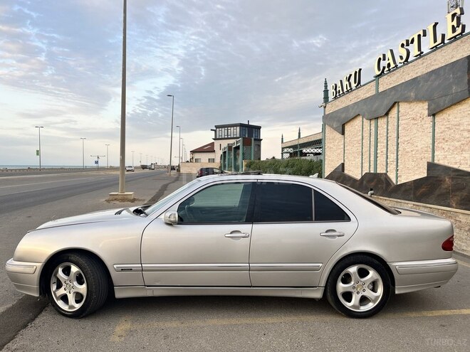 Mercedes E 280 1999, 300,000 km - 2.8 l - Bakı