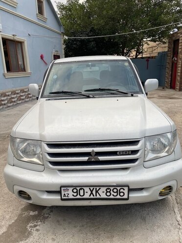 Mitsubishi Pajero io 2000, 400,000 km - 2.0 l - Bakı