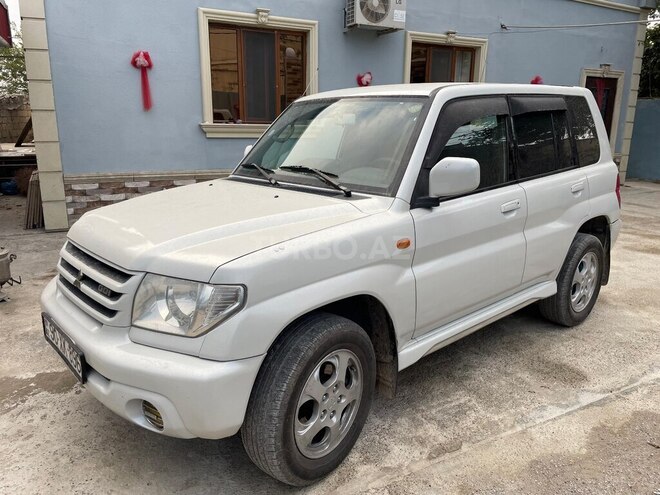 Mitsubishi Pajero io 2000, 400,000 km - 2.0 l - Bakı