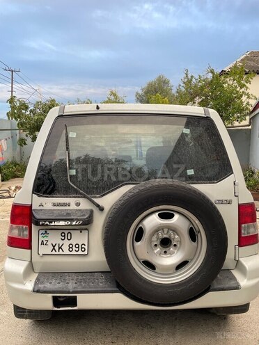 Mitsubishi Pajero io 2000, 400,000 km - 2.0 l - Bakı