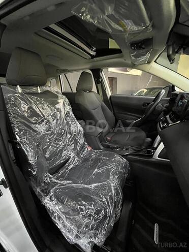 Toyota Corolla Cross 2025, 0 km - 2.0 л - Bakı