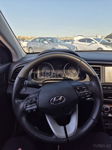 Hyundai Elantra 2019, 197,000 km - 2.0 л - Bakı