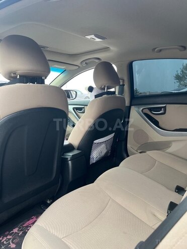 Hyundai Elantra 2015, 114,543 km - 1.8 l - Sumqayıt